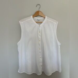 Old Navy White Sleeveless Button-Up Top | XL | Lightweight Layering Blouse